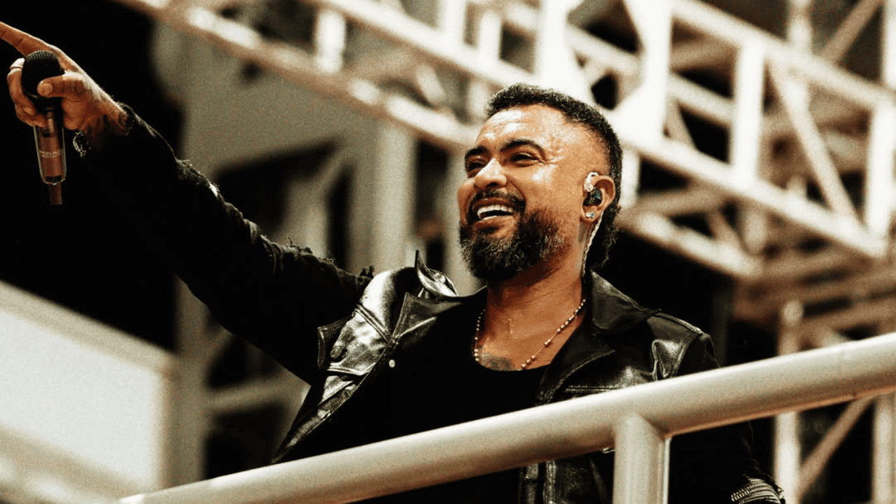 El encuentro musical en "Ingrata", junto a Pipe Bueno, marcó un hito en la industria nacional, consolidándose como uno de los dúos más recordados y coreados en la historia del género. Créditos Instagram/ jhonalexcastano