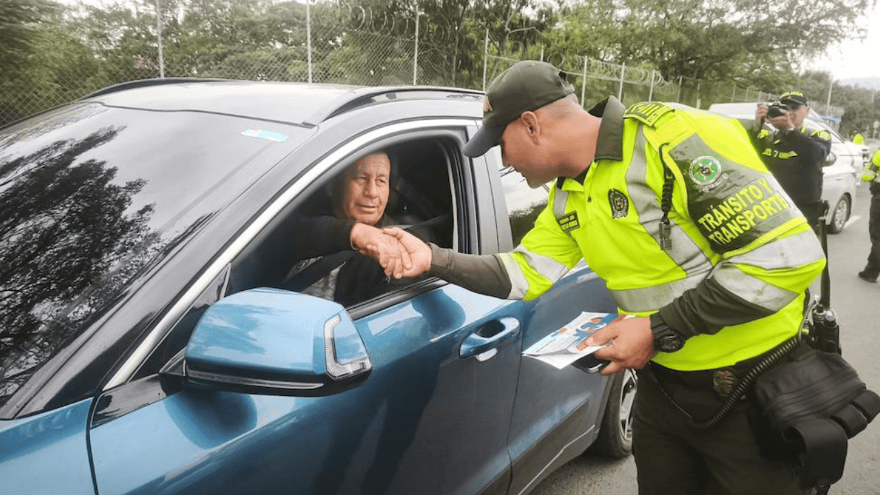 Tras el receso de los días santos, el esquema tradicional de pico y placa retomará su funcionamiento normal el lunes 6 de abril. Créditos: Alcaldía de Cali