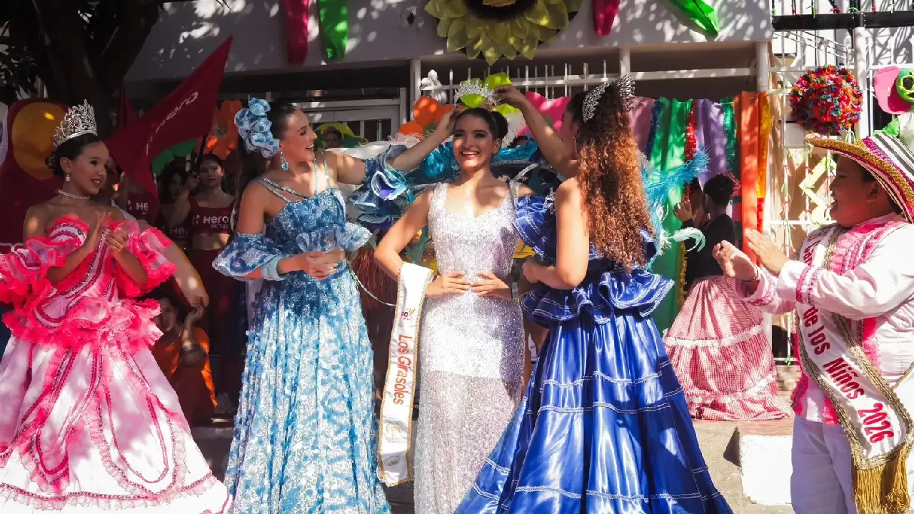 coronacion reinados populares.webp