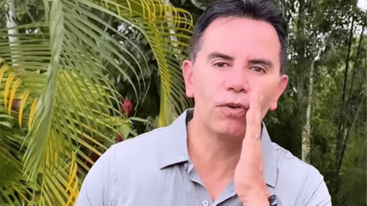 Jhonny Rivera, cantante de música popular