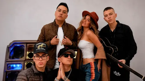 En la foto: Los Gómez, Grob MC, Julieta Brigard y Brianth B-One