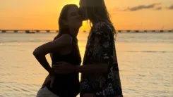 A diferencia de otras celebridades, Ramírez reveló que no conocerá el sexo de su bebé hasta el día del nacimiento, prefiriendo mantener la sorpresa hasta el final. - Créditos  Carocali/Instagram