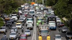 En la foto: Tráfico en Medellín